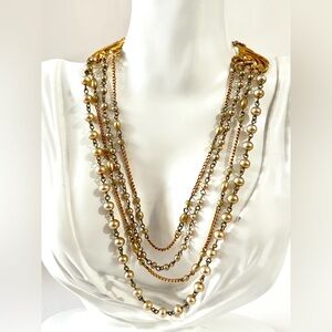 🌷 5/25$ Beautiful 4 strands gold tone vintage faux pearls necklace
